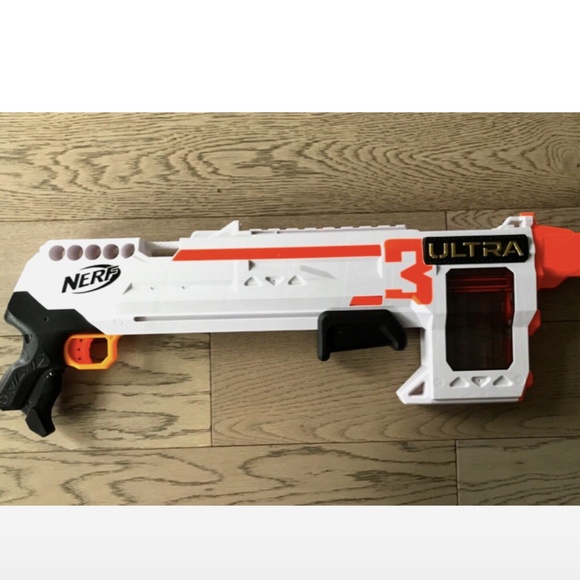 NERF Ultra Three Blaster, Pump-Action, 8-Dart Internal Clip - Picture 3 of 5
